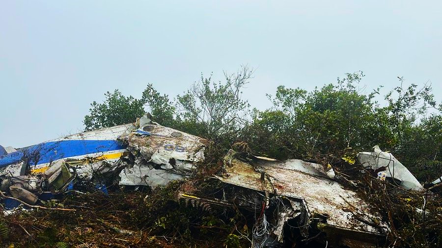 Venezuela Plane Crash Kills 15 People