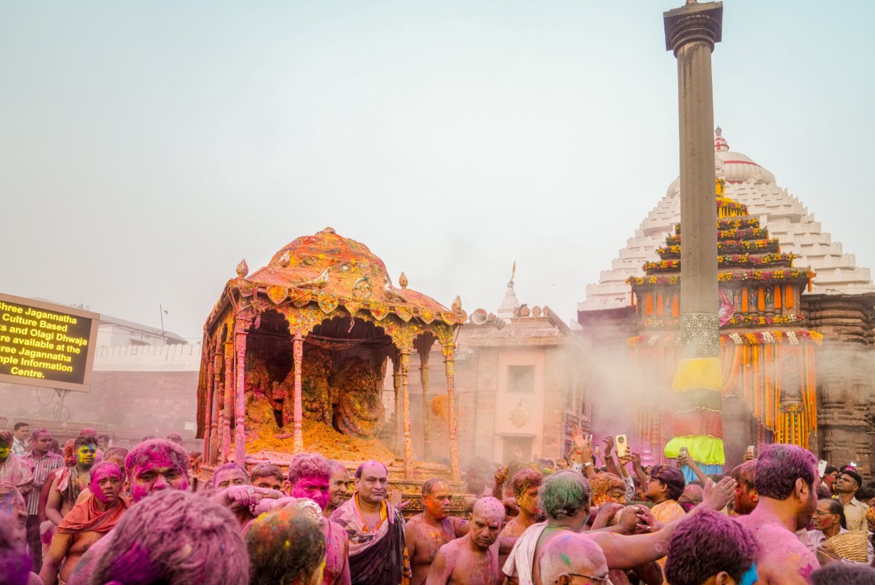 Dola Purnima Celebrations Held at Shri Jagannath Temple in Puri