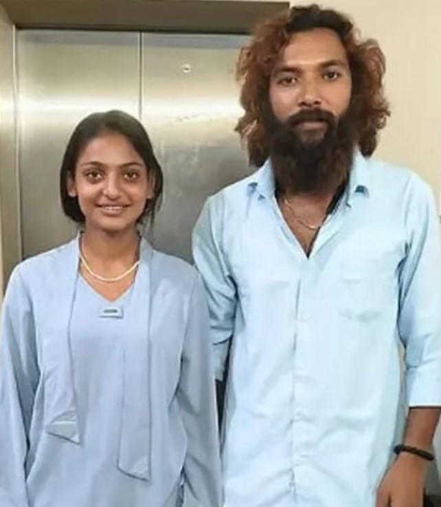 Viral Kumbh Mela Fame Monalisa Bhosle Marries Boyfriend Farman Khan